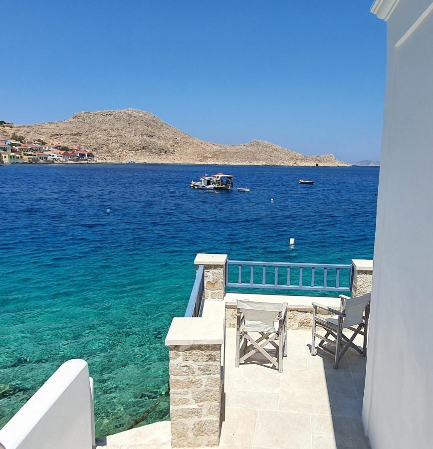 Halki Sea Breeze - A Waterfront Villa Exterior foto